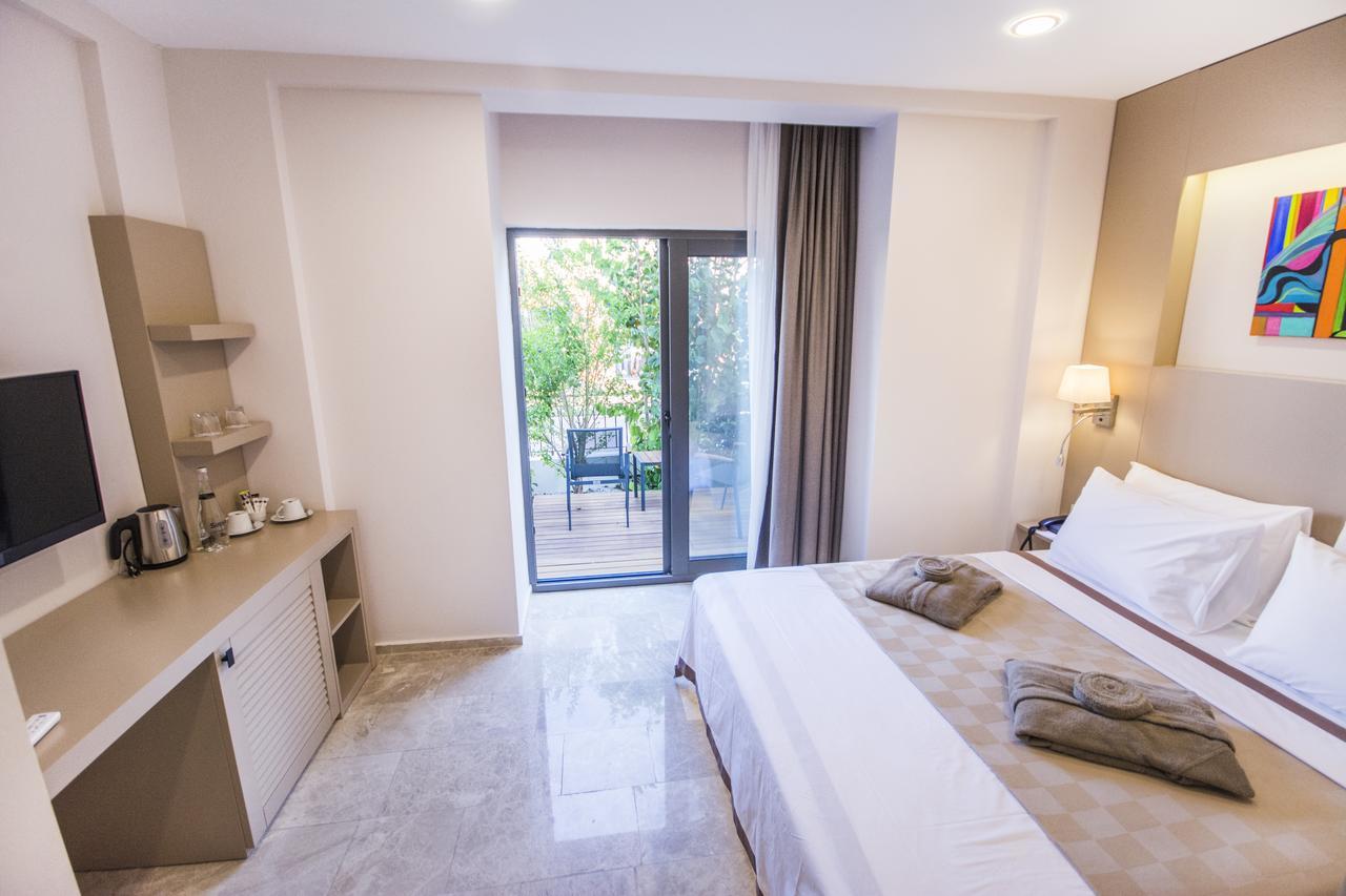 Eng Hotel Bodrum Bagian luar foto