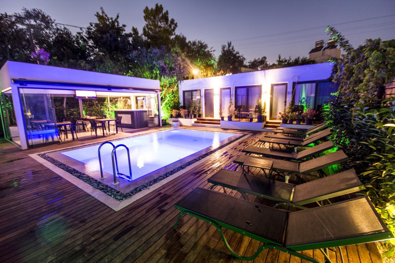Eng Hotel Bodrum Bagian luar foto