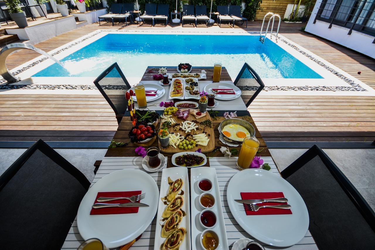Eng Hotel Bodrum Bagian luar foto