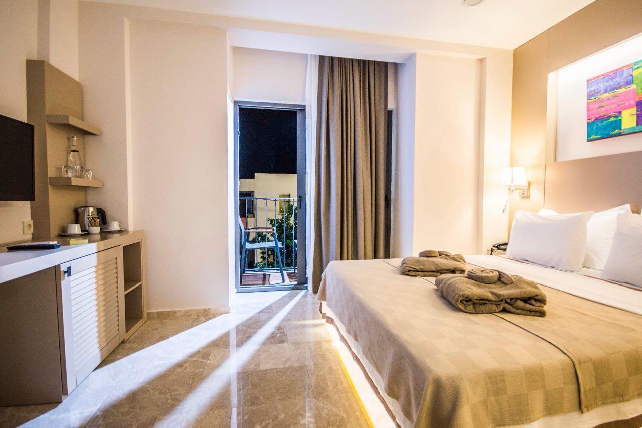 Eng Hotel Bodrum Bagian luar foto